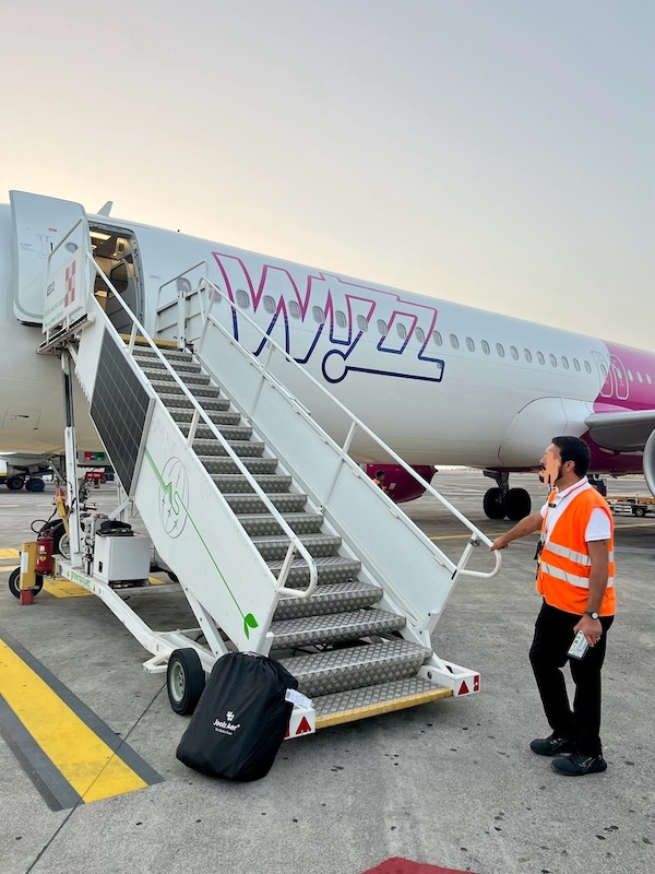 kočárek Wizzair